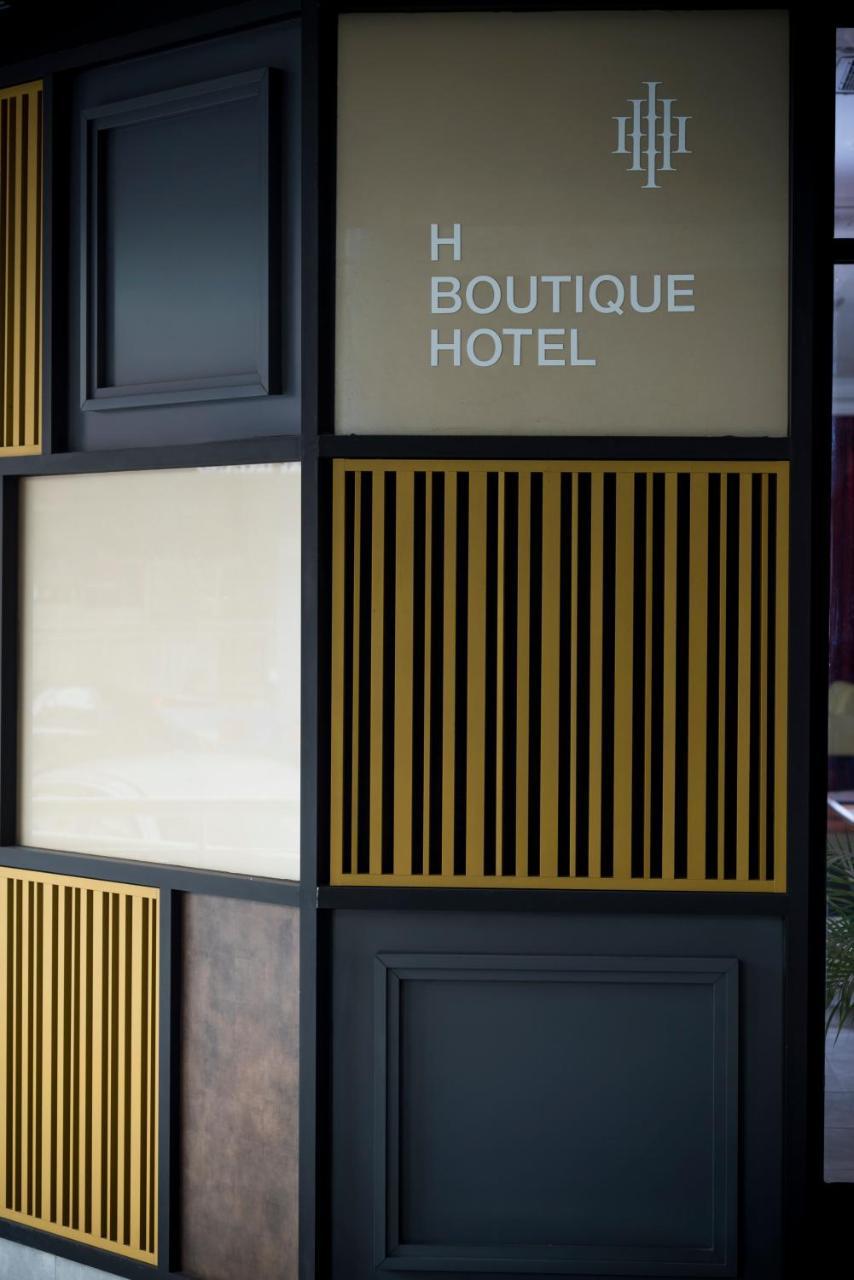 H Boutique Hotel, Кота Дамансара Экстерьер фото